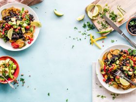 Plato de comida saludable preparado en pocos minutos